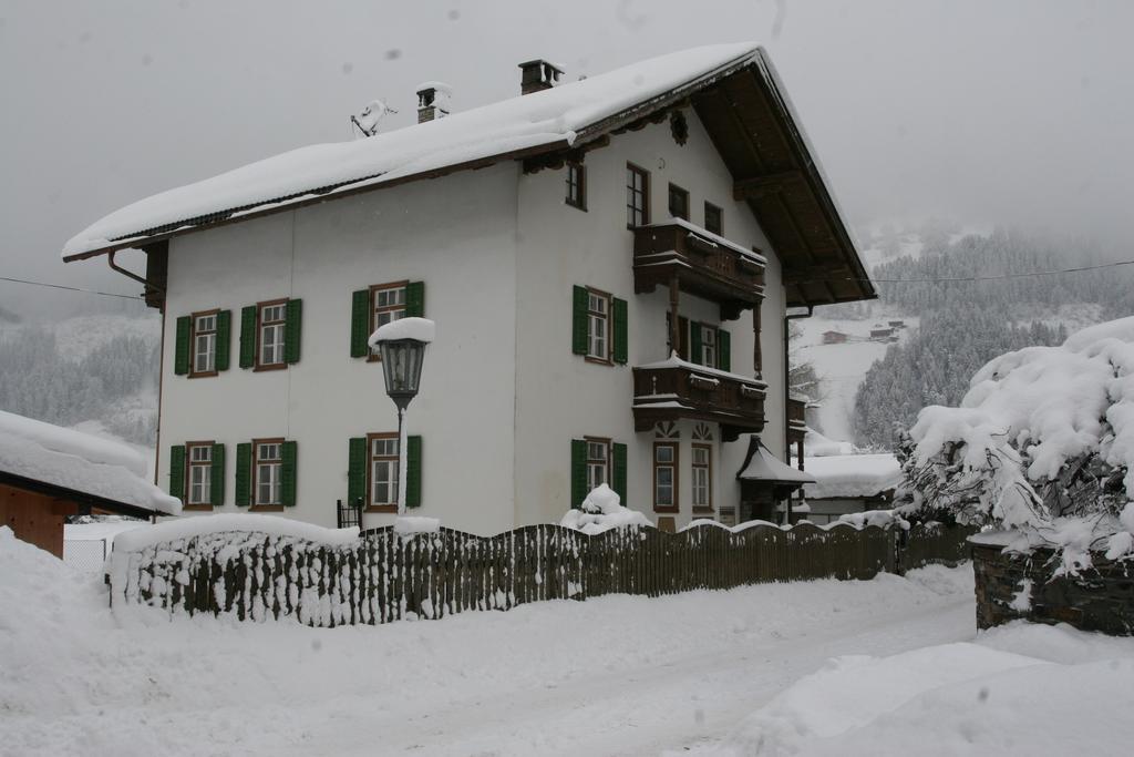 Zillertal Apartments Zell am Ziller Pokoj fotografie